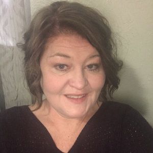 Meet your Posher, Nelda